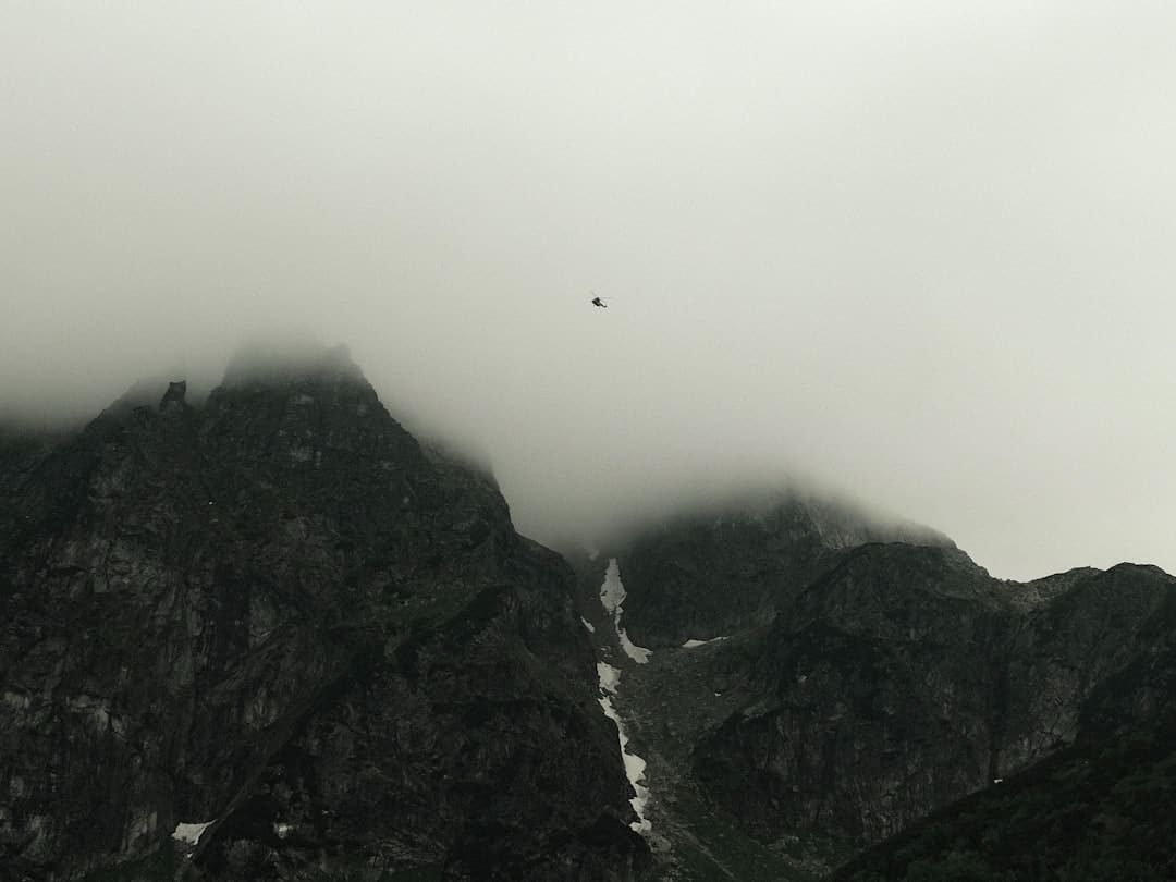 成都暴雨 强降雨伴有大风来袭